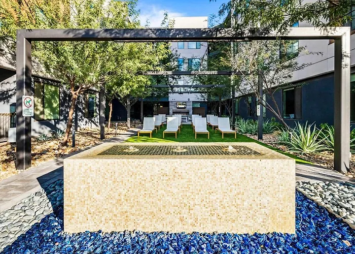Apartment Escape To Poolside Bohemian Desert King Bed *